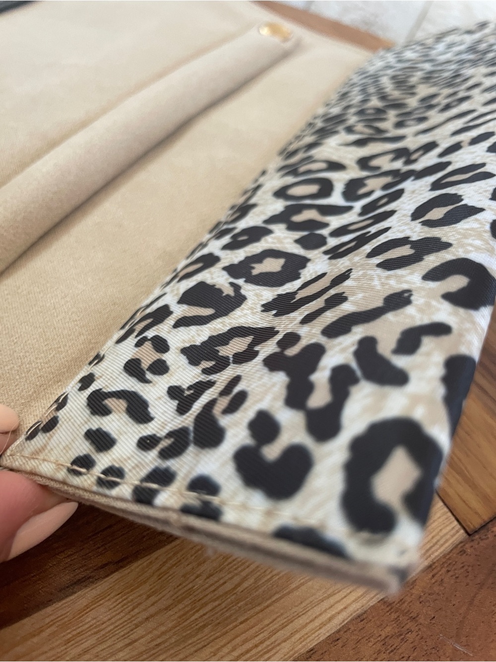 CHICO’S Leopard Cheetah Print Foldover Travel Jewelry Case with Tassel Wrap NWT - Picture 5 of 11